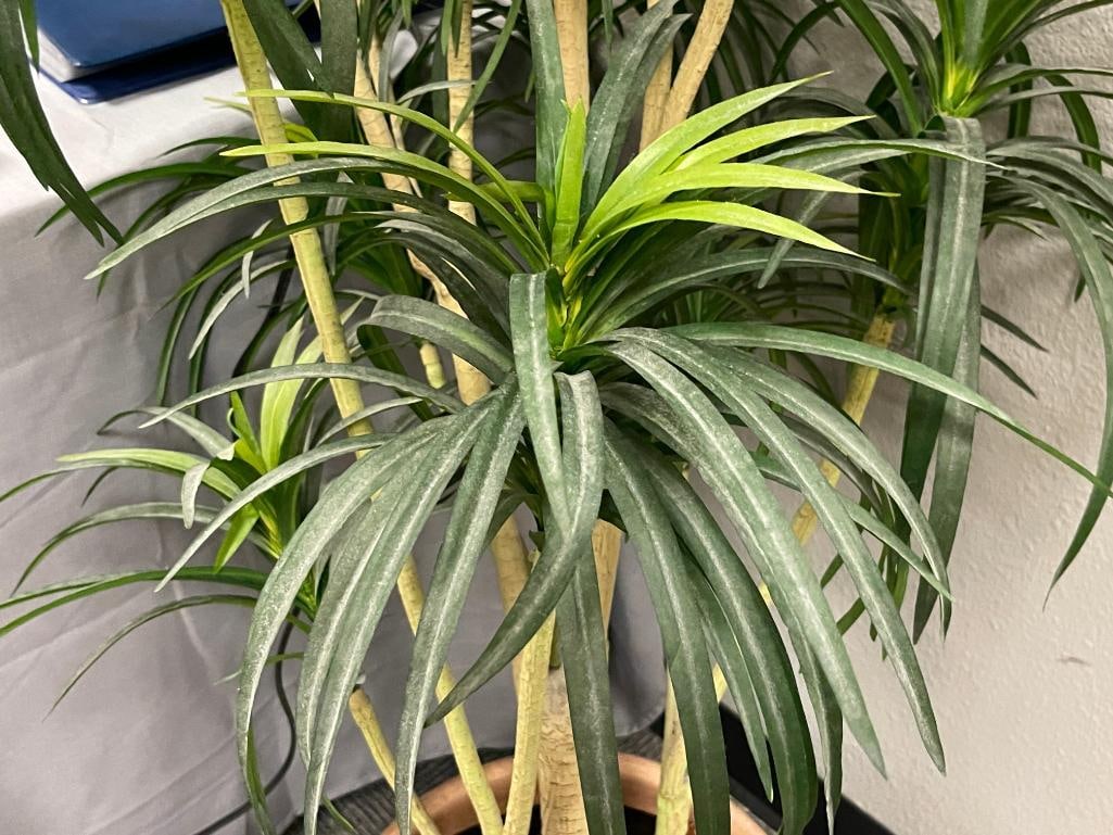 HOME DECOR ARTIFICIAL PONYTAIL PALM TREE WITH CLAY POT BASE - 10