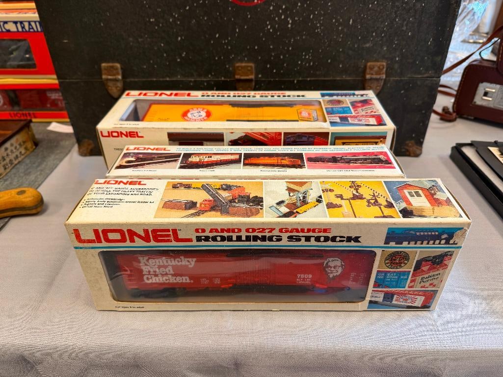 LIONEL O AND 027 GAUGE TRAIN CARS (1 of 15)
