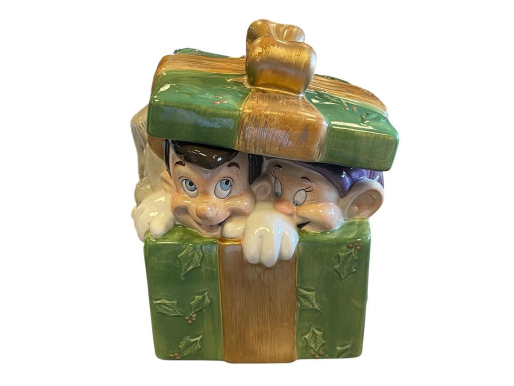 LARGE DISNEY CHARACTER PRESENT HOLIDAY CERAMIC COOKIE JAR, PINOCCHIO, DUMBO, DOPEY, AND MICKEY (1 of 15)