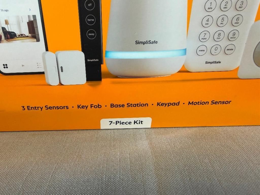 SIMPLISAFE HOME SECURITY SYSTEM 7-PIECE KIT - 4