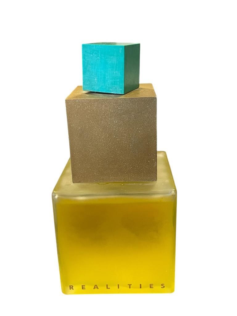 DEPARTMENT STORE PERFUME / PARFUME FACTICE CLAIBORNE RELITIES BY LIZ CLAIBORNE LARGE BOTTLE (1 of 6)