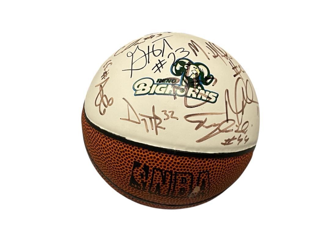 RENO, NV BIGHORNS AUTOGRPAHED TEAM MINI BASKETBALL: TEN PLAYER SIGNATURES 