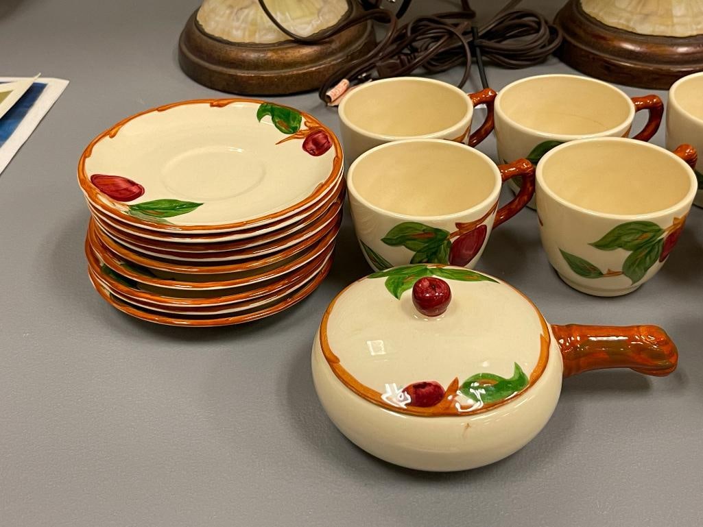 VINTAGE FRANCISCAN WARE APPLE BLOSSOM DINNERWARE - 2