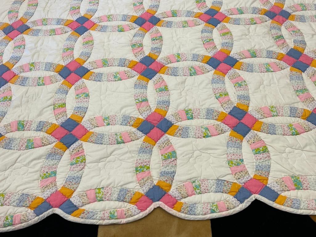 HAND CRAFTED DOUBLE WEDDING RING PATCHWORK QUILT - 2
