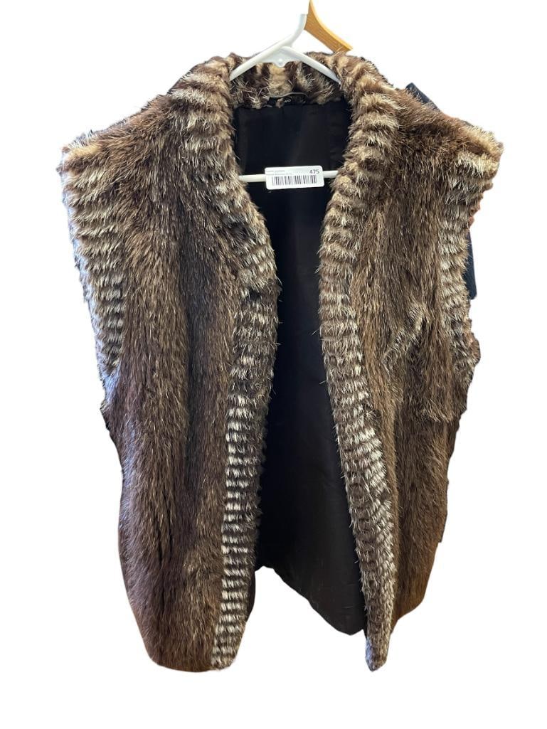 WOMANS GENUINE FUR VEST SIZE L: NO HEAVY WEAR OR REPAIRS 