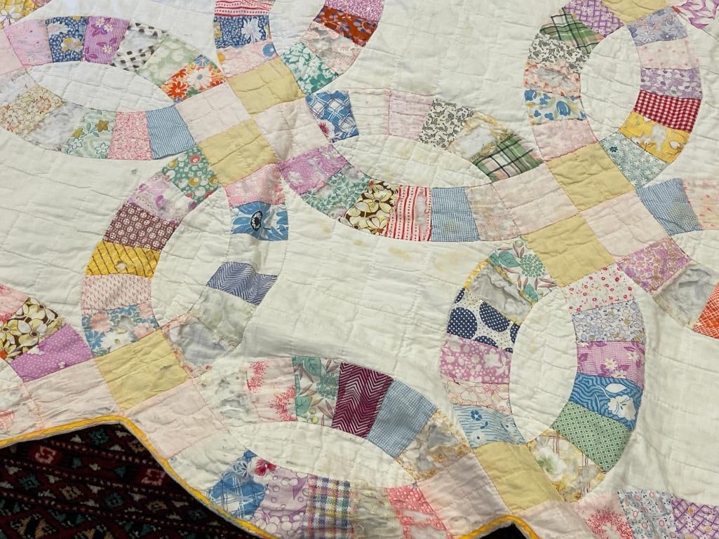 DOUBLE WEDDING RING VINTAGE PATCHWORK STYLED QUILT - 3