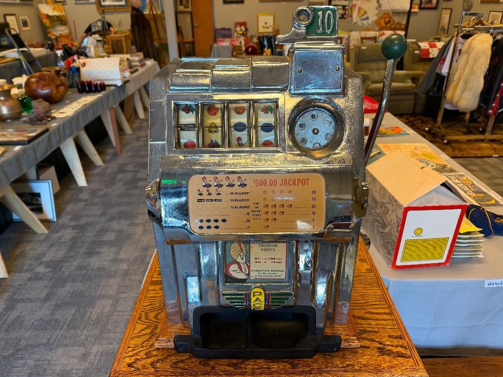 VINTAGE CIRCA 1980'S PACE ROLL-A-TOP ALUMINUM 10 CENT / DIME SLOT MACHINE FROM HARRAH'S CASINO - 4