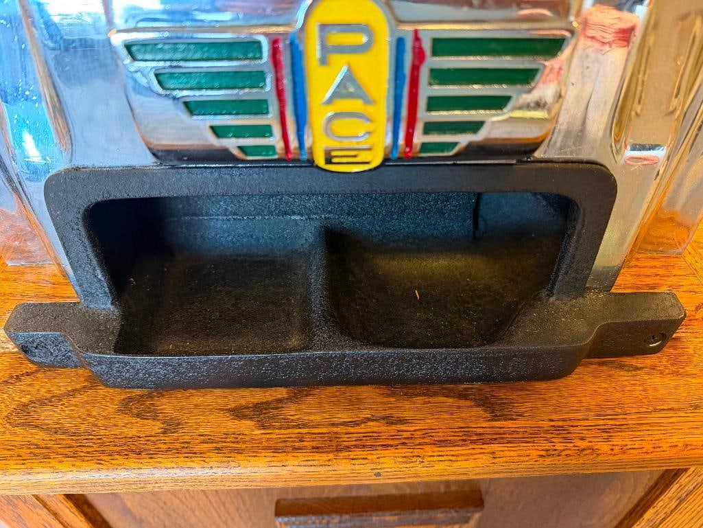 VINTAGE CIRCA 1980'S PACE ROLL-A-TOP ALUMINUM 10 CENT / DIME SLOT MACHINE FROM HARRAH'S CASINO - 8