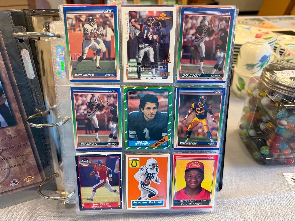 MORE THAN 600 NFL FOOTBALL COLLECTOR'S CARDS IN BINDER INCLUDING SCORE AND TOPPS FROM THE 1990'S (1 of 11)