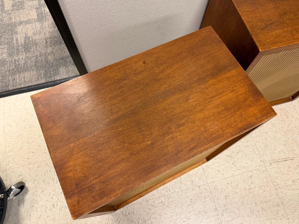 PAIR OF VINTAGE WHARFEDALE 70 MODEL NO. W70 STEREO SPEAKERS - 5