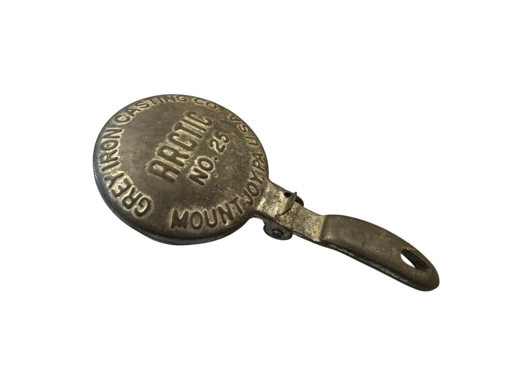 VINTAGE ARCTIC NO. 25 GREY IRON CASTING CO. ICE SCRAPER / SNOW CONE MAKER CIRCA 1910'S: MADE IN THE U.S.A. 6 3/4" L 