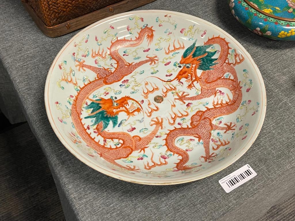 19TH CENTURY QING GUANGXU PERIOD CHINESE PORCELAIN BOWL WITH FIVE-CLAWED DRAGONS AND FLAMING PEARL - 2