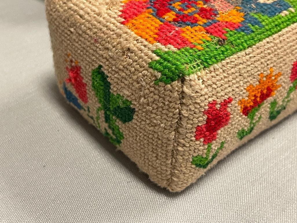 VINTAGE HAND CRAFTED NEEDLEPOINT DOORSTOP - 4