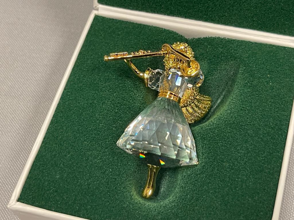 SWAROVSKI CRYSTAL MEMORIES 1999 CHRISTMAS ANGEL ORNAMENT WITH GOLD FEATURES - 2