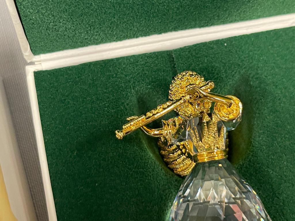 SWAROVSKI CRYSTAL MEMORIES 1999 CHRISTMAS ANGEL ORNAMENT WITH GOLD FEATURES - 3