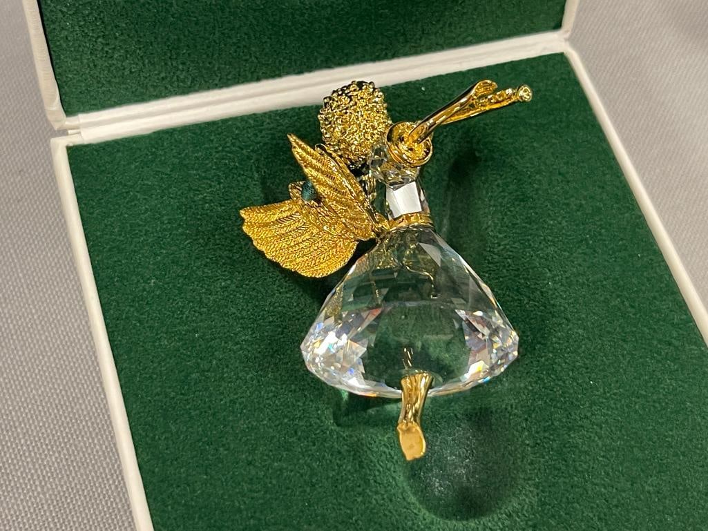SWAROVSKI CRYSTAL MEMORIES 1999 CHRISTMAS ANGEL ORNAMENT WITH GOLD FEATURES - 4