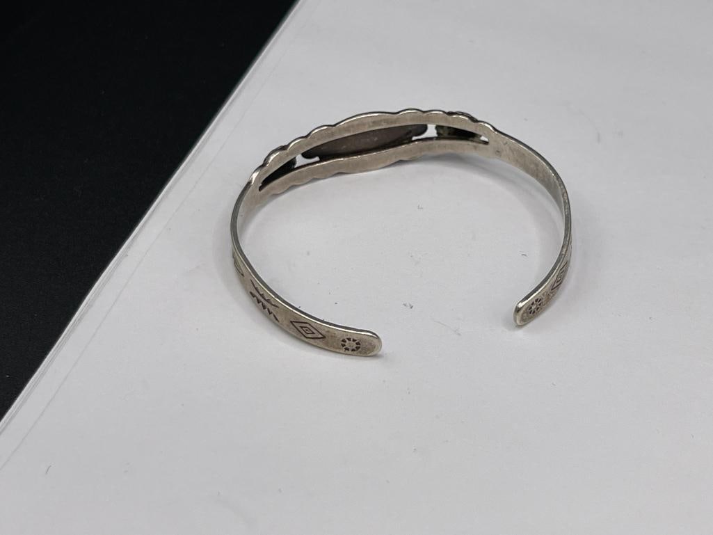 VINTAGE NAVAJO ARTIST SIGNED STERLING SILVER TURQUOISE CHILD'S CUFF BRACELET - 3