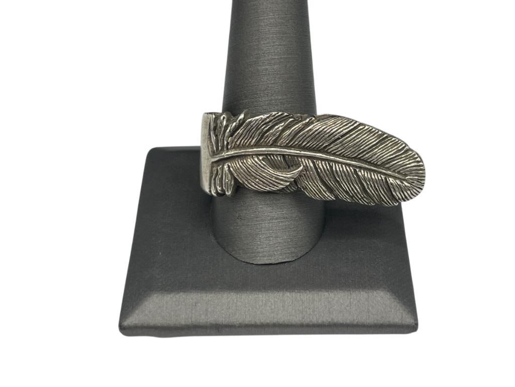 STERLING SILVER KINGBABY DESIGNER SIGNED FIGURAL FEATHER RING: SIZE 11, 1 3/4" FEATHER DESIGN, 29.07 GRAMS 