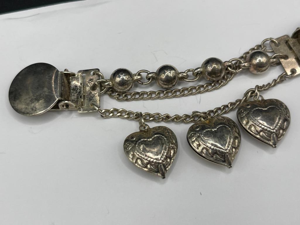 VINTAGE SILVERPLATED COLAR SWEATER CLIP FEATURING HEART CHARM DANGLES - 2