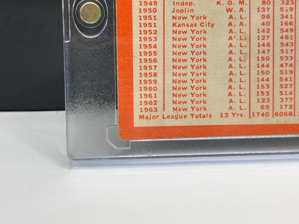 1964 TOPPS #50 YANKEES MICKEY MANTLE BASEBALL CARD - 10