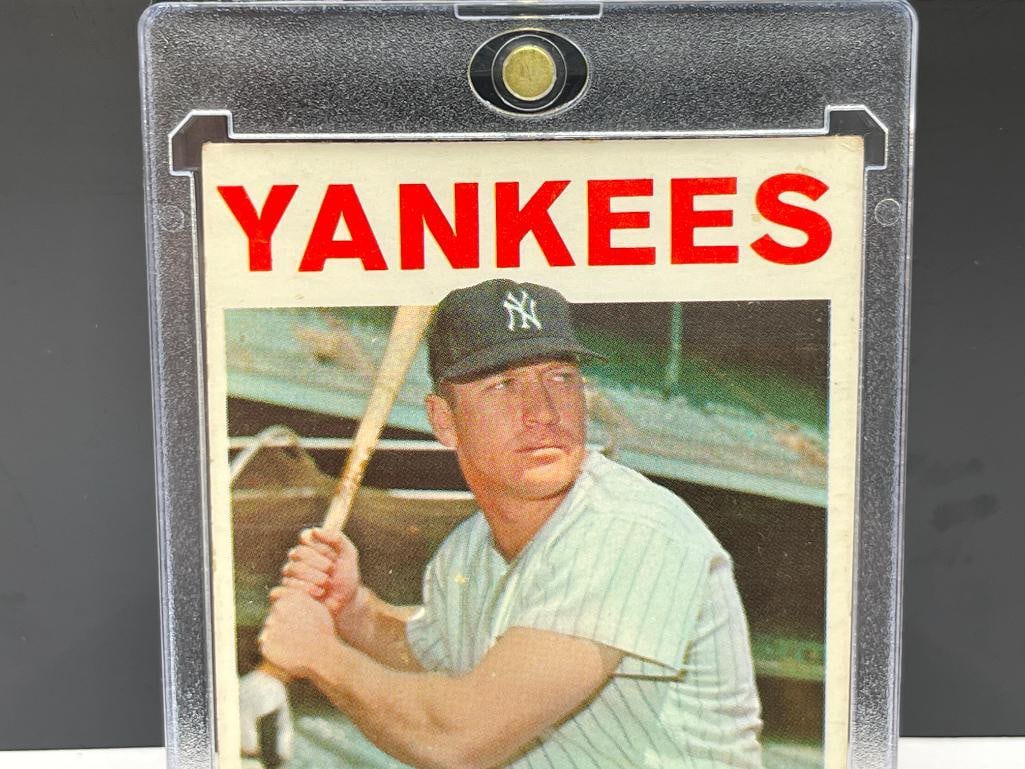 1964 TOPPS #50 YANKEES MICKEY MANTLE BASEBALL CARD - 2