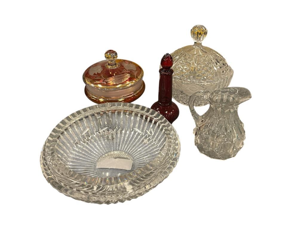 CRYSTAL AND GLASSWARE TABLEWARE (1 of 9)