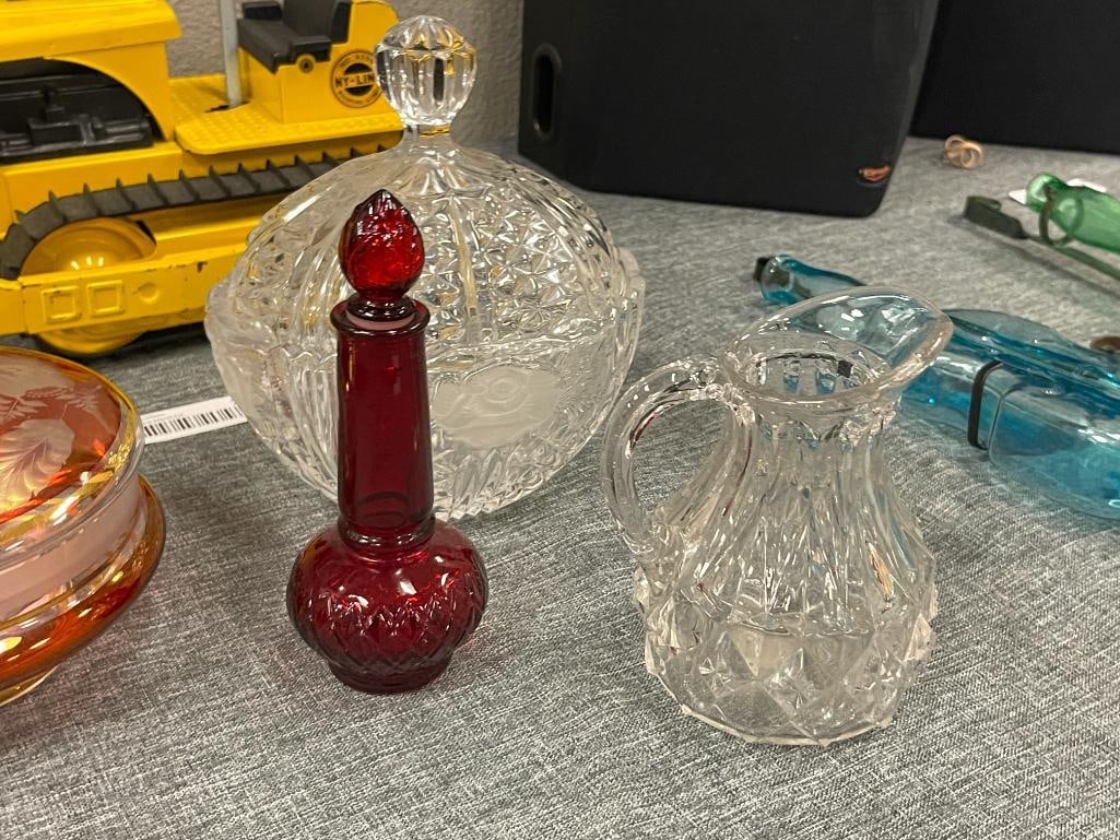 CRYSTAL AND GLASSWARE TABLEWARE - 5