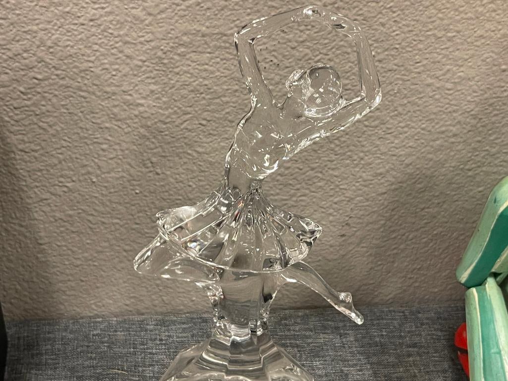CRYSTAL BALLERINA ON HEXAGONAL STEPPED BASE - 2