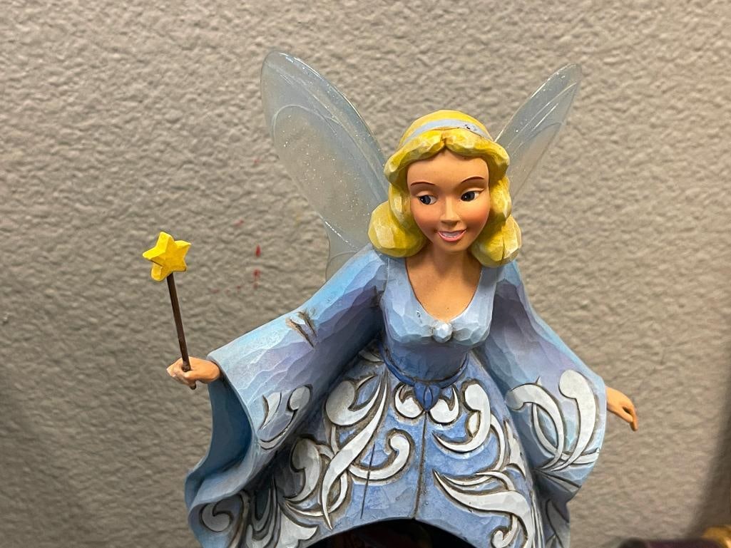 WALT DISNEY SHOWCASE MUSICAL ANIMATED FIGURINE OF PINOCCHIO TITLED DREAMS COME TRUE BY ENESCO - 2