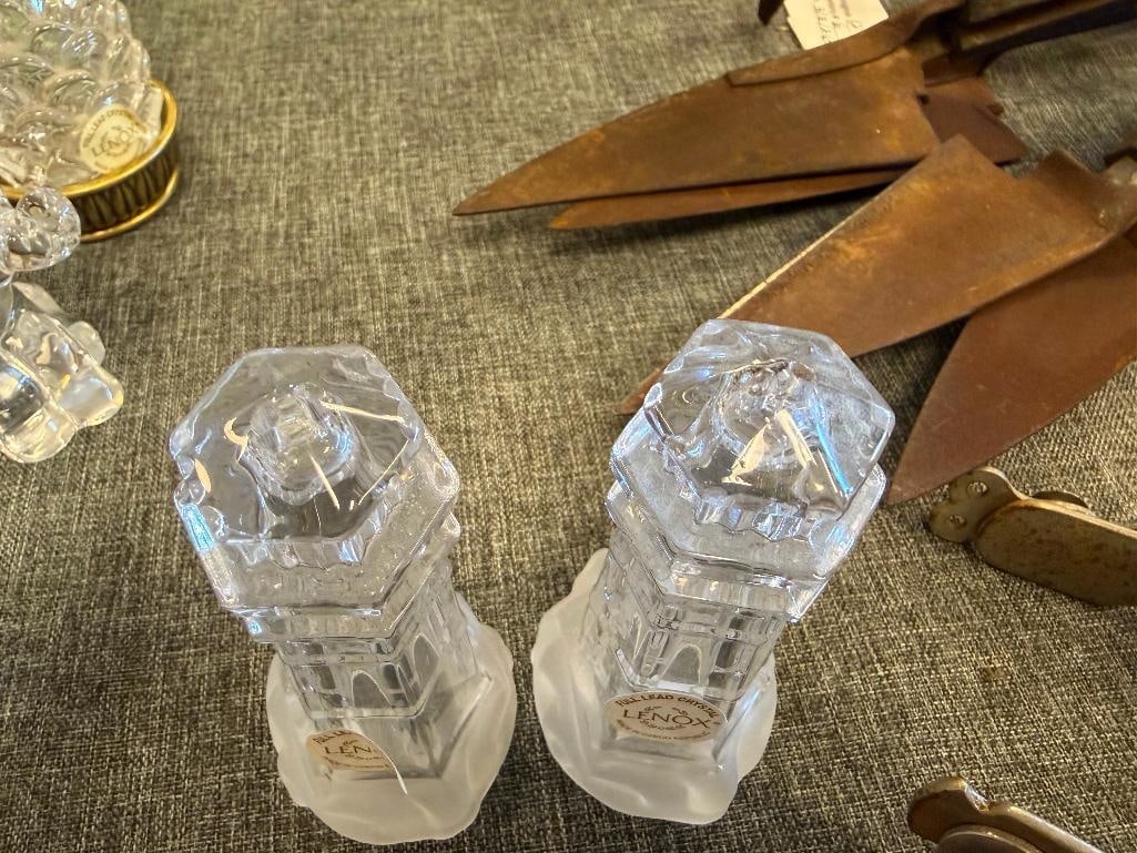 SIX SETS OF CERAMIC AND LENOX CRYSTAL SALT AND PEPPER SHAKERS INCLUDING DISNEY SHAKERS - 19