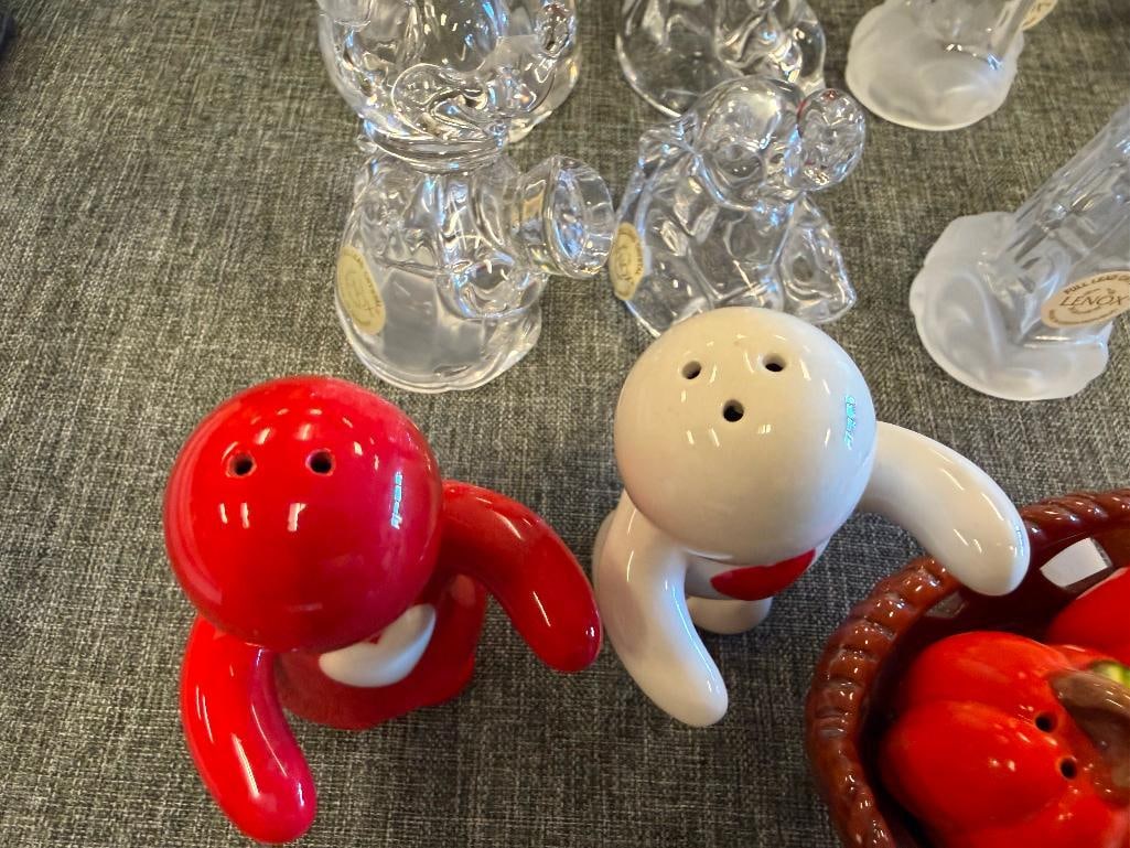 SIX SETS OF CERAMIC AND LENOX CRYSTAL SALT AND PEPPER SHAKERS INCLUDING DISNEY SHAKERS - 8