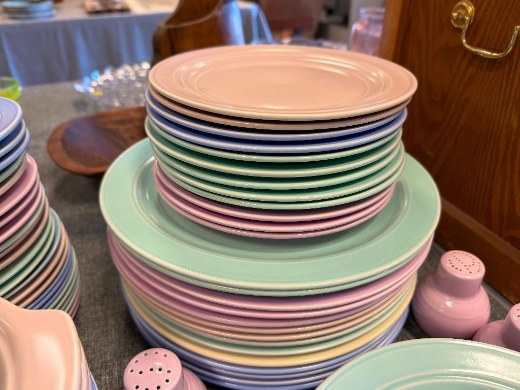 VERNONWARE BY VERNON KILNS MODERN CALIFORNIA, CALIFORNIA POTTERY ART DECO DINNERWARE - 12