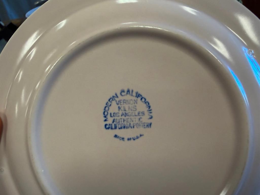 VERNONWARE BY VERNON KILNS MODERN CALIFORNIA, CALIFORNIA POTTERY ART DECO DINNERWARE - 16