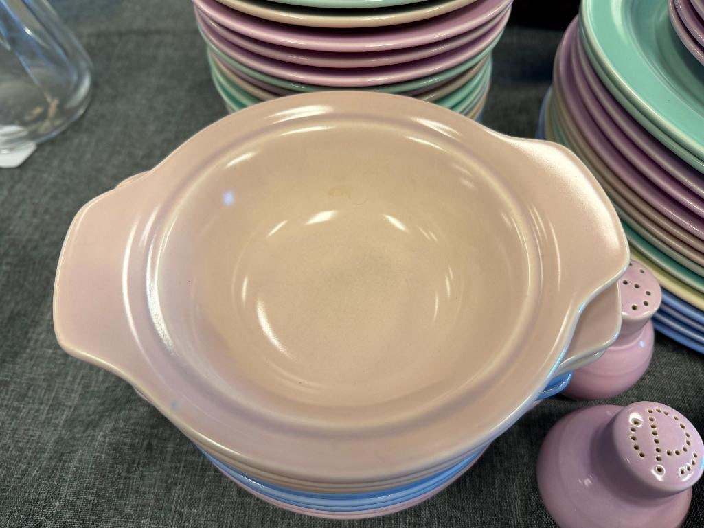 VERNONWARE BY VERNON KILNS MODERN CALIFORNIA, CALIFORNIA POTTERY ART DECO DINNERWARE - 19