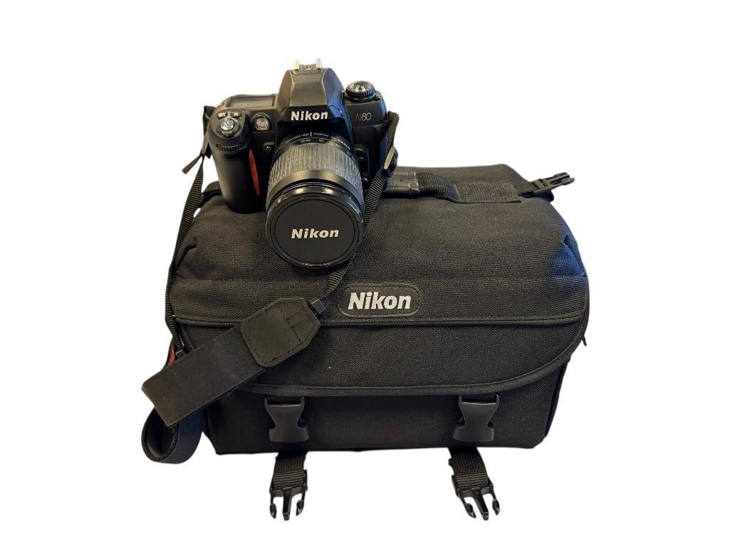 NIKON N80 SLRR 35MM FILM CAMERA WITH 28-100MM LENS, STRAP AND NIKON CAMERA BAG - 4