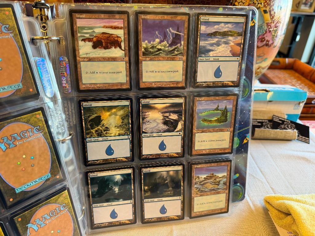 1995-2021 MAGIC THE GATHERING FANTASY TRADING CARD GAME CARDS INCLUDES HOLOGRAPHIC / HOLO CARDS - 13