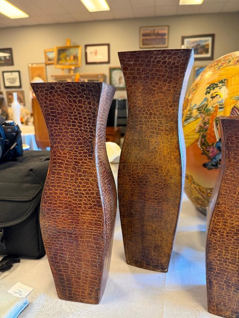 DECORATIVE METAL SQUARE VASES IN BROWN FINISH GRADUATING SIZES - 12