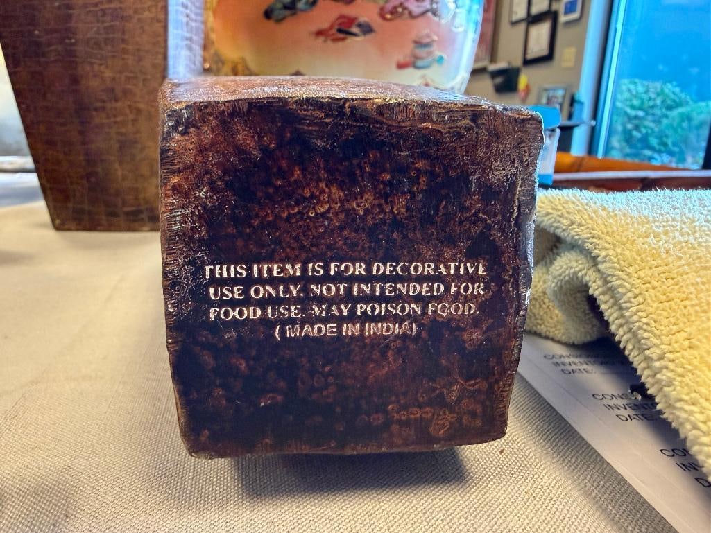 DECORATIVE METAL SQUARE VASES IN BROWN FINISH GRADUATING SIZES - 7