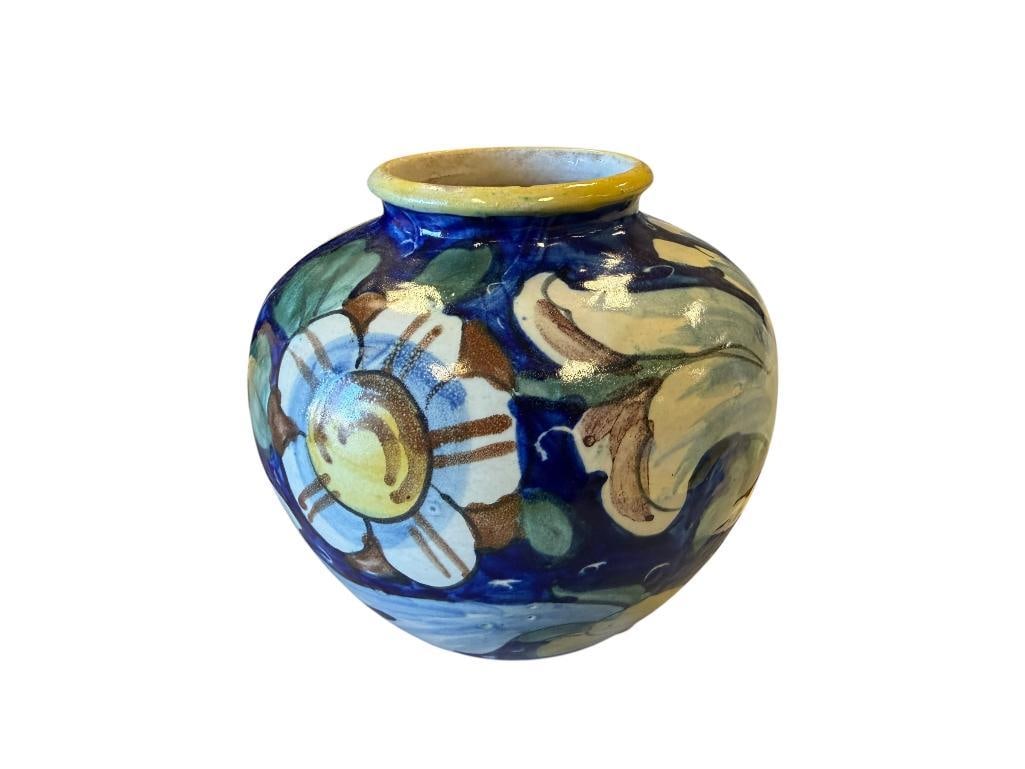 VINTAGE HAND PAINTED POTTERY BULBOUS VASE WITH FLORAL DESIGN AND COBALT BACKGROUND: NO MARKINGS, NO CHIPS OR CRACKS 6 1/2" H 