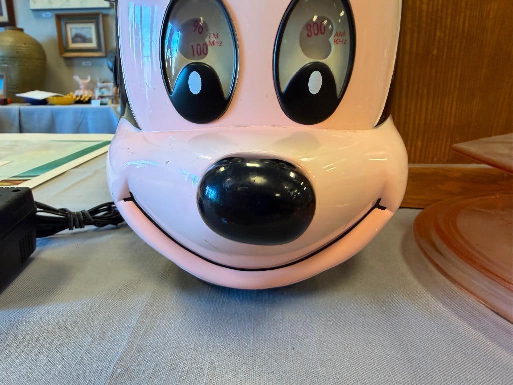 DISNEY DAPY THE SINGING MACHINE CHARACTER AM/FM PORTABLE RADIO - 8