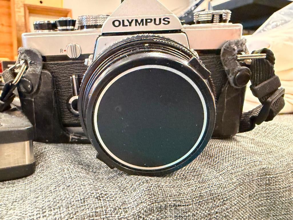 VINTAGE OLYMPIUS OM-1 LANDMARK 1971 COMPACT 35MM SLR CAMERA WITH LENSES AND ACCESORIES - 5