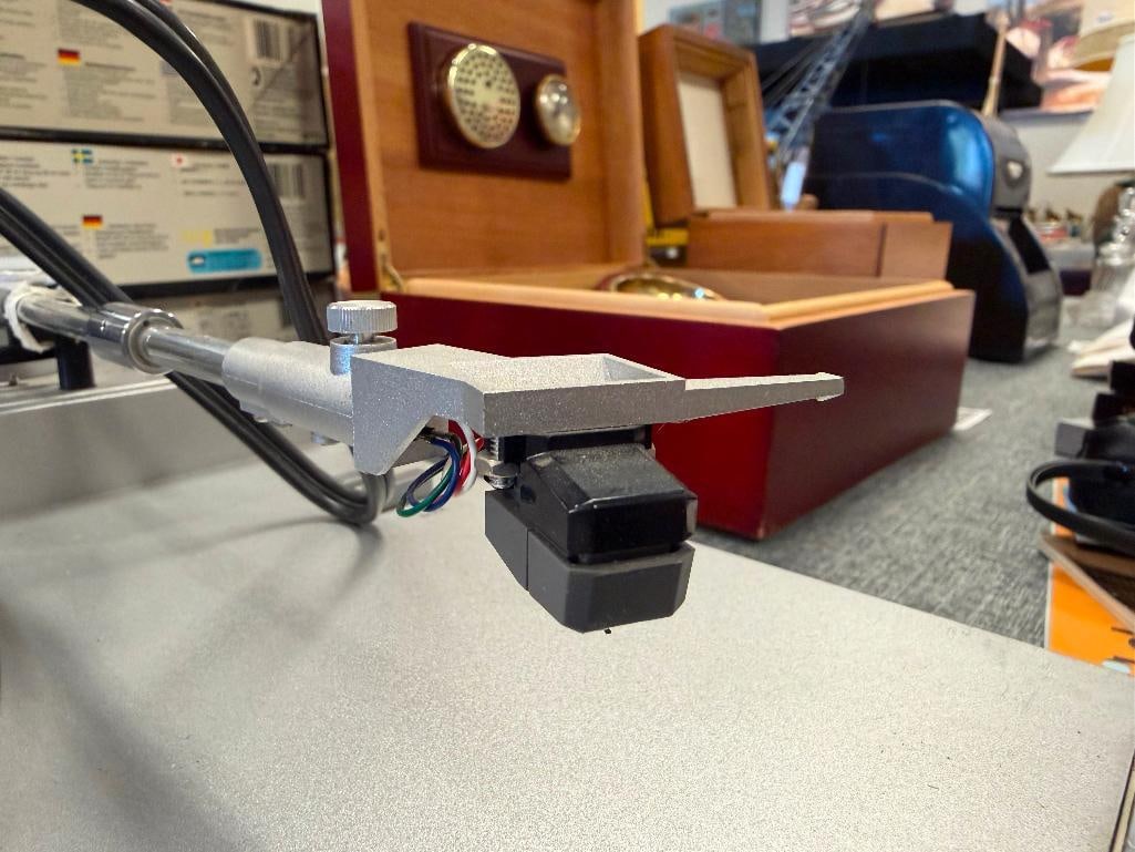 YAMAHA P-550 FG SERVO D.D. FULL AUTOMATIC RECORD PLAYER - 11