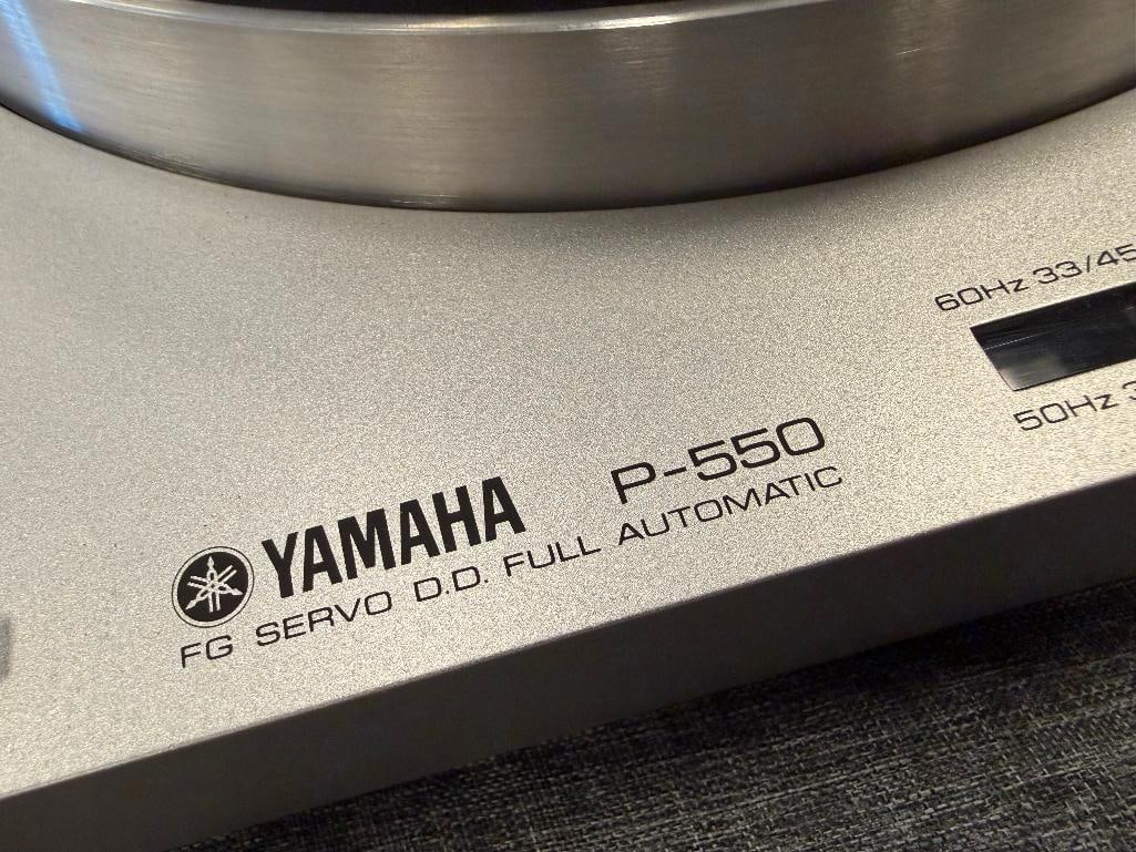 YAMAHA P-550 FG SERVO D.D. FULL AUTOMATIC RECORD PLAYER - 3