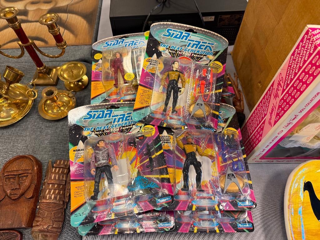 13 1992 STAR TREK THE NEXT GENERATION PARAMOUNT PLAYMATES ACTION FIGURES - 2