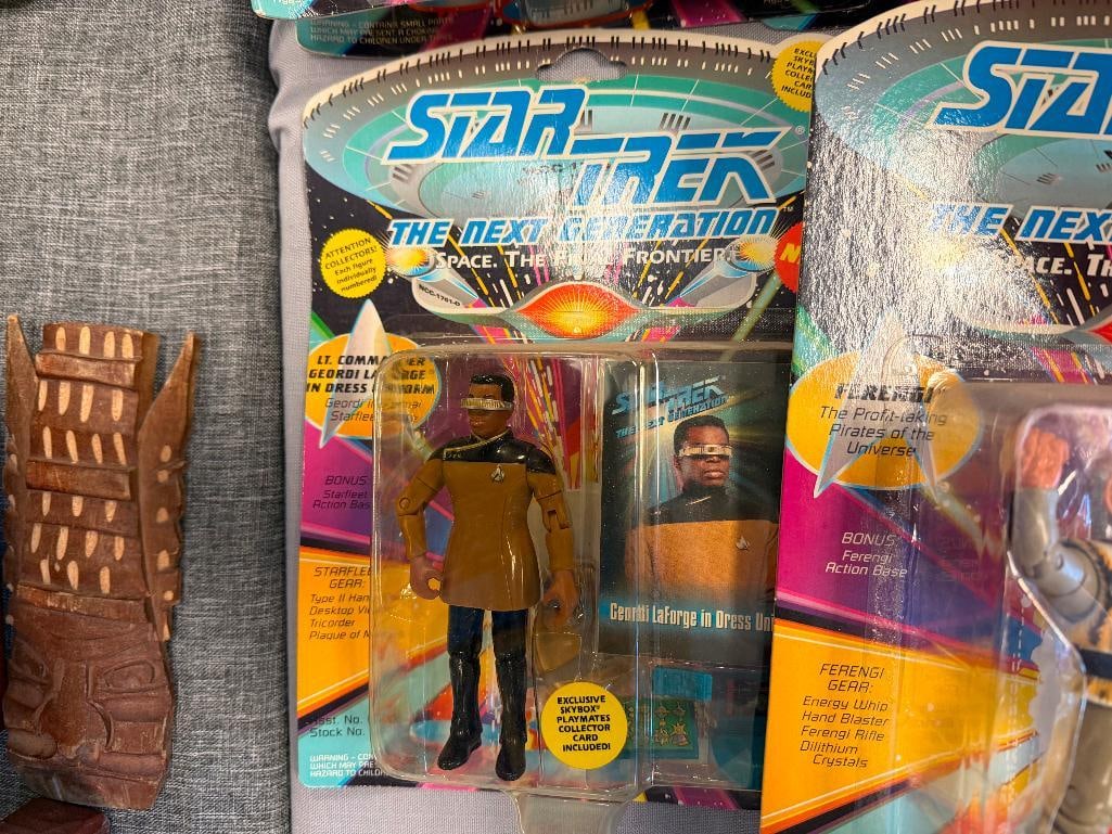 13 1992 STAR TREK THE NEXT GENERATION PARAMOUNT PLAYMATES ACTION FIGURES - 7