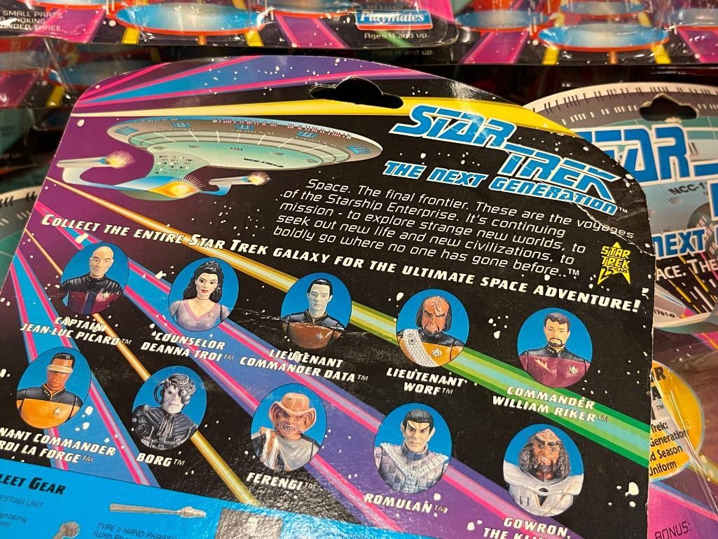 13 1992 STAR TREK THE NEXT GENERATION PARAMOUNT PLAYMATES ACTION FIGURES - 9