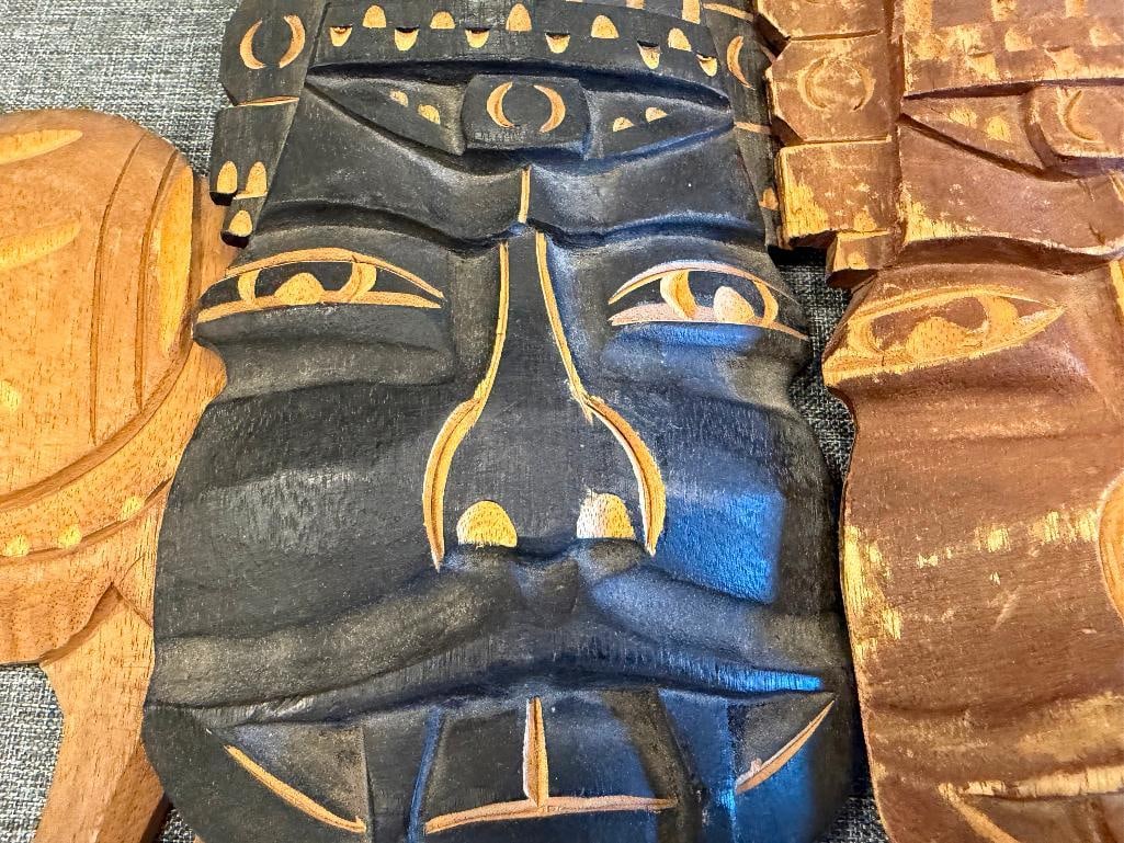 CAERVED WOOD MALAYSIAN STYLE MASKS AND DECOR - 17