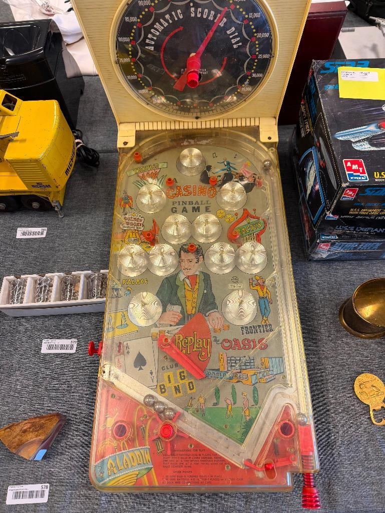 VINTAGE 1970'S MARX TOYS SCORE-O-MATIC ELECTRIC PINBALL VEGAS CASINO THEME TABLETOP MACHINE - 10