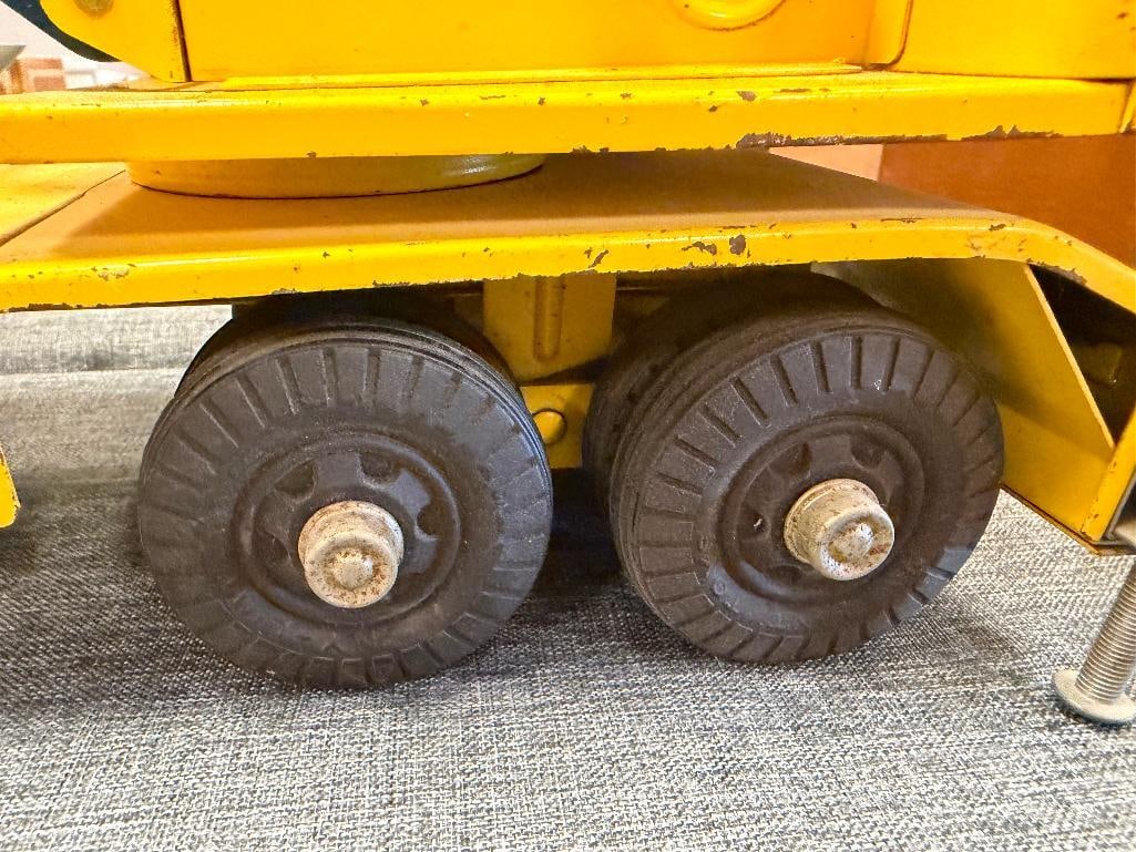 VINTAGE NYLINT PRESSED STEEL CLARK EQUIPMENT MODEL T-24 MICHIGAN CRANE TOY - 13