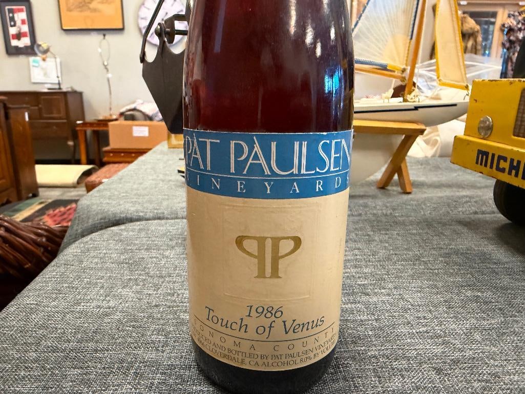 1986 PAT PAULSEN VINEYARDS TOUCH OF VENUS WHITE TABLE WINE - 4